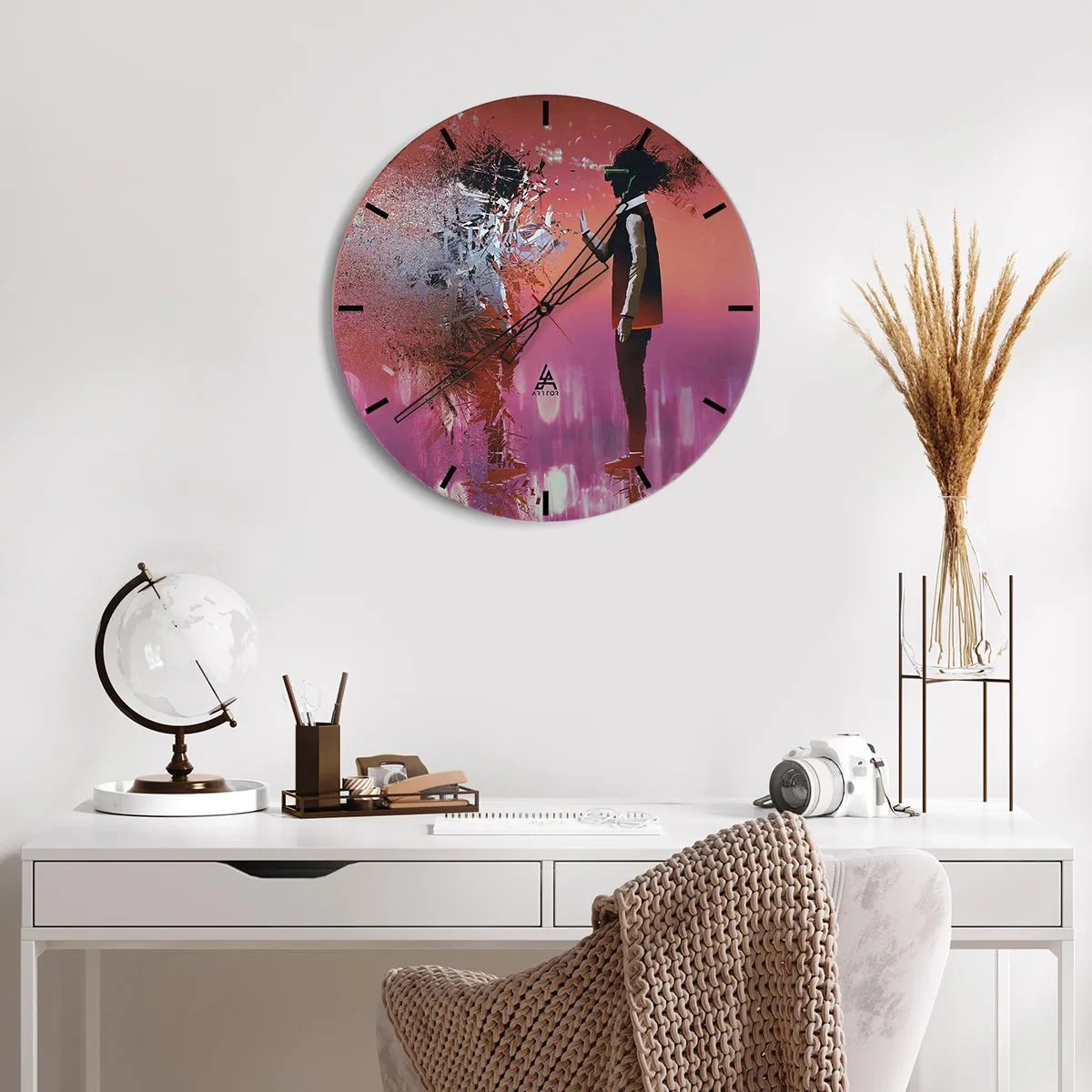 Nástenné hodiny - Postava s VR okuliarmi vo futuristickom ružovom svete - 30x30cm - Je možné nahliadnuť do seba? - Moderná nástenná dekorácia do obývacej izby, kuchyne a spálne ARTTOR