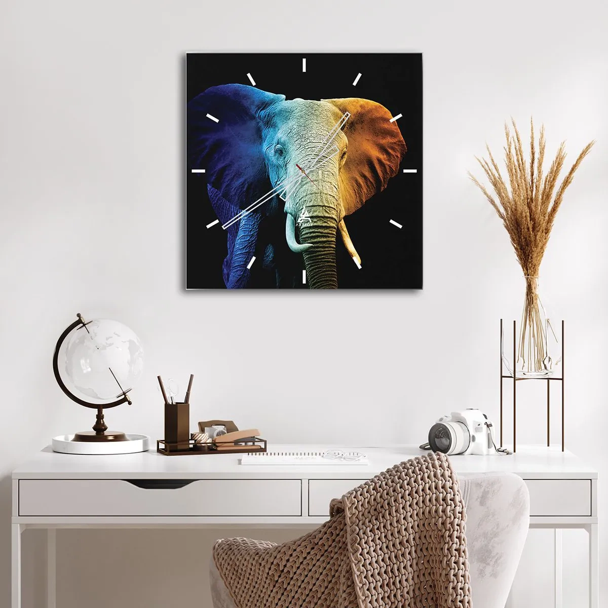 Nástenné hodiny - Excentrický muž, avšak nie podivín - 40x40 cm