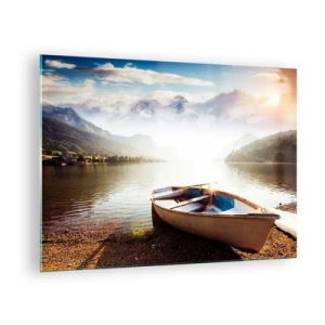 Obraz na skle - Loď na jazere obklopenom horami pri východe slnka - 70x50cm - Pri veľkej a čistej vode - Moderná nástenná dekorácia do obývacej izby a spálne ARTTOR