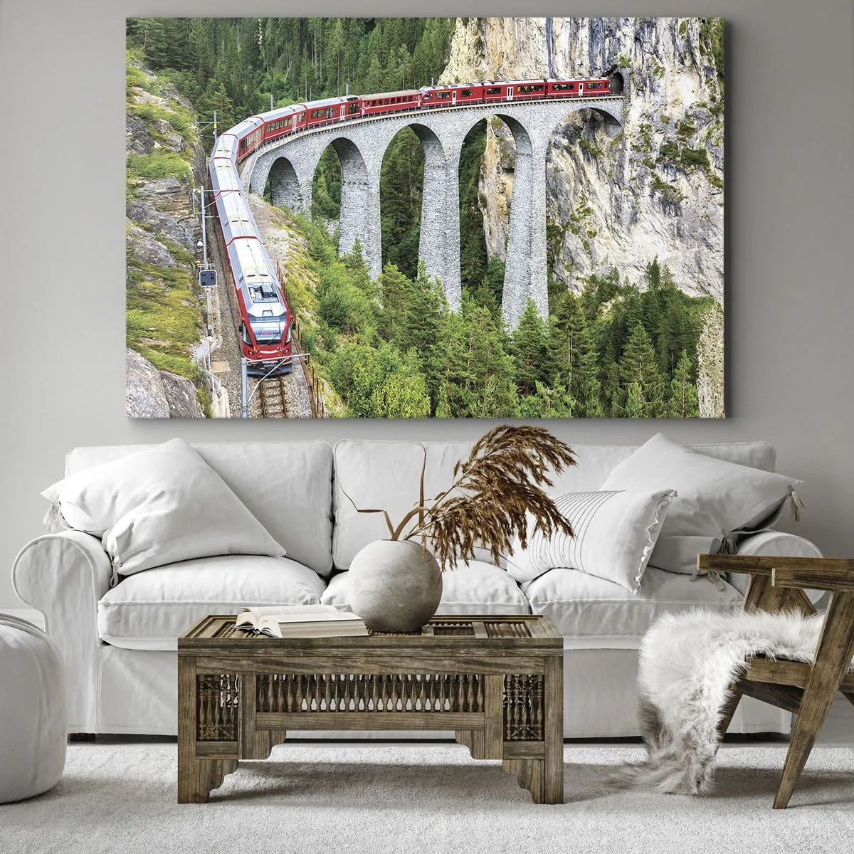 Obraz na plátne - Vlak na malebnom viadukte v hornatej krajine - 70x50cm - Horský výhľad priamo z vlaku - Moderná nástenná dekorácia do obývacej izby a spálne ARTTOR