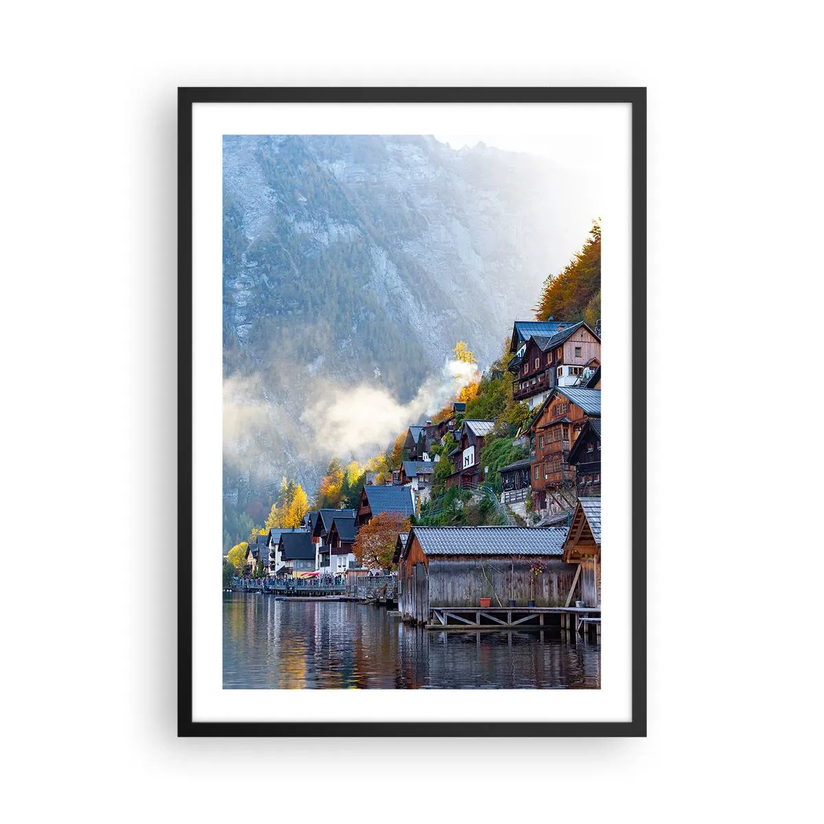 Plagát v čiernom ráme - Horské mestečko pri jazere obklopené jesennou aurou - 50x70cm - Alpská krajina - Moderná nástenná dekorácia do obývacej izby a spálne ARTTOR