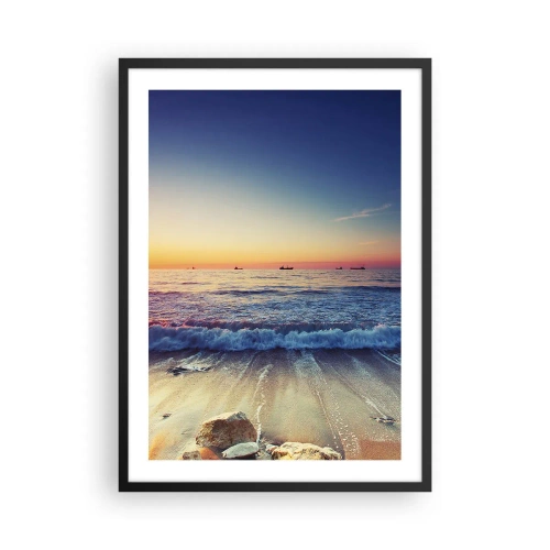Plagát v čiernom ráme - Západ slnka nad morom s jemnými vlnami na pláži - 50x70cm - Čo je za obzorom? - Moderná nástenná dekorácia do obývacej izby a spálne ARTTOR