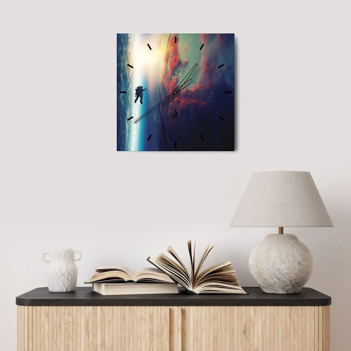 Nástenné hodiny - Tvárou v tvár vesmíru - 30x30 cm