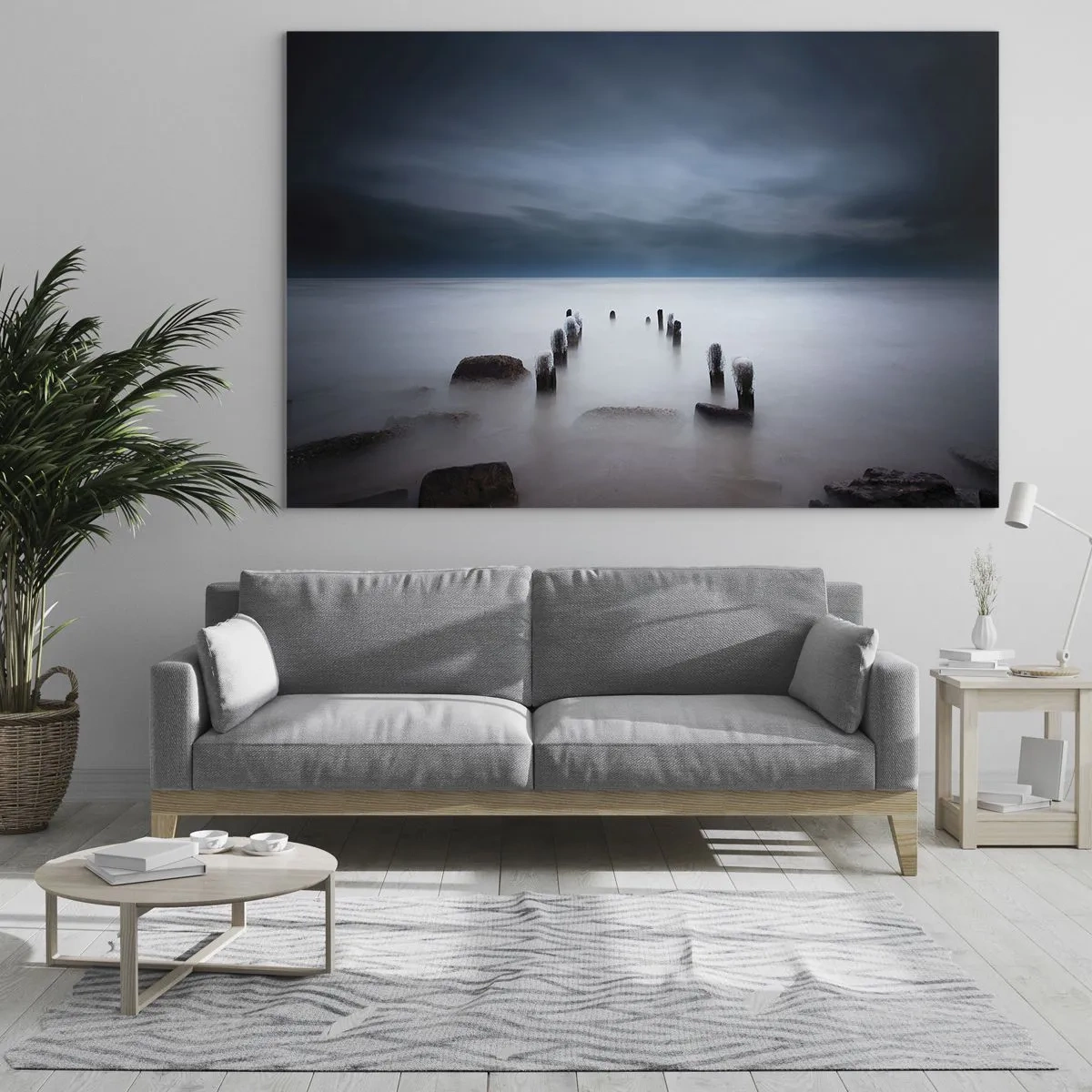 Obraz na skle - Atmosférická prímorská scenéria s drevenými piliermi - 70x50cm - Zamyslené jazero - Moderná nástenná dekorácia do obývacej izby a spálne ARTTOR