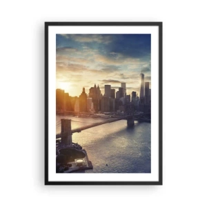 Plagát v čiernom ráme - Pohľad na Manhattan pri západe slnka s Brooklynským mostom - 50x70cm - Pomník kultúry Západu - Moderná nástenná dekorácia do obývacej izby a spálne ARTTOR