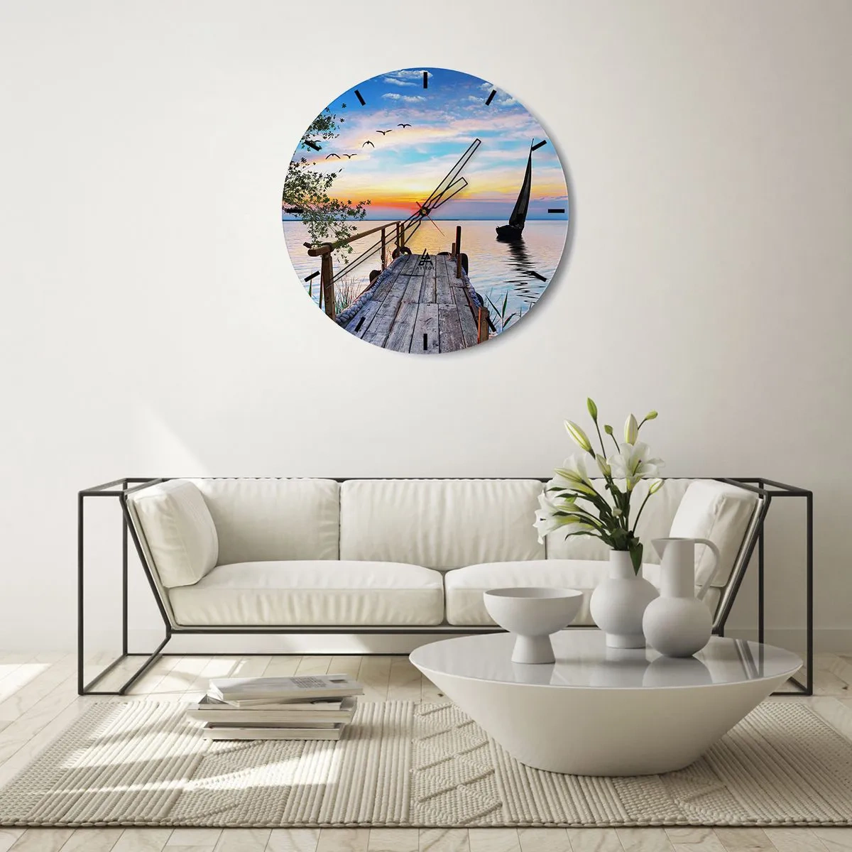 Nástenné hodiny - Mólo nad jazerom vo svetle zapadajúceho slnka - 30x30cm - Dobrý večer - Moderná nástenná dekorácia do obývacej izby, kuchyne a spálne ARTTOR