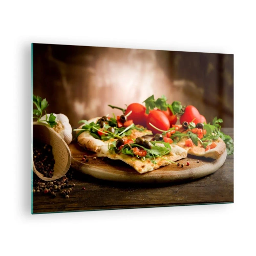 Obraz na skle - Pizza na drevenej doske s rukolou a paradajkami - 70x50cm - Priamo z pece a zo záhrady - Moderná nástenná dekorácia do obývacej izby a spálne ARTTOR