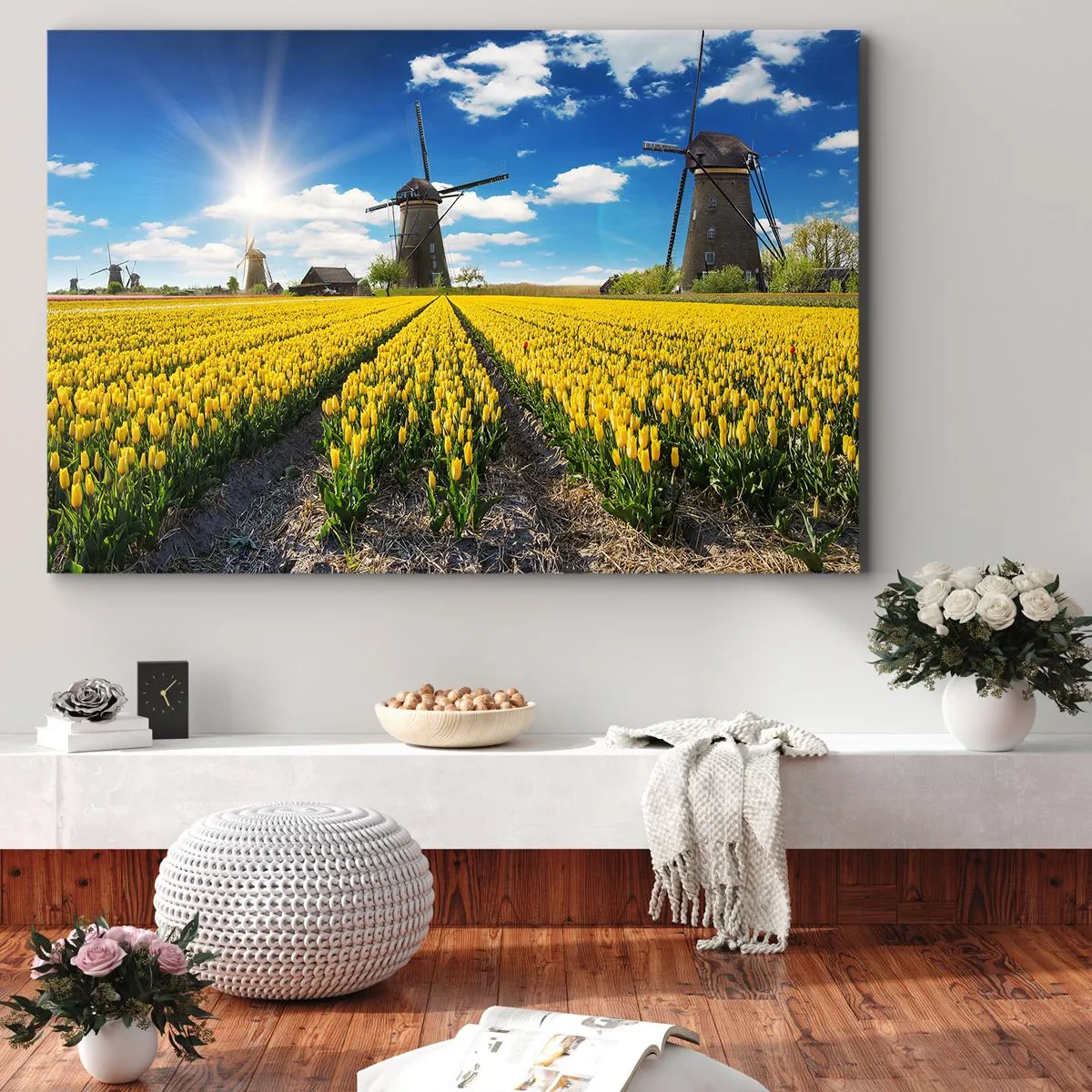 Obraz na plátne - Pole žltých tulipánov s veternými mlynmi na obzore - 70x50cm - Viac holandský nemôže byť - Moderná nástenná dekorácia do obývacej izby a spálne ARTTOR