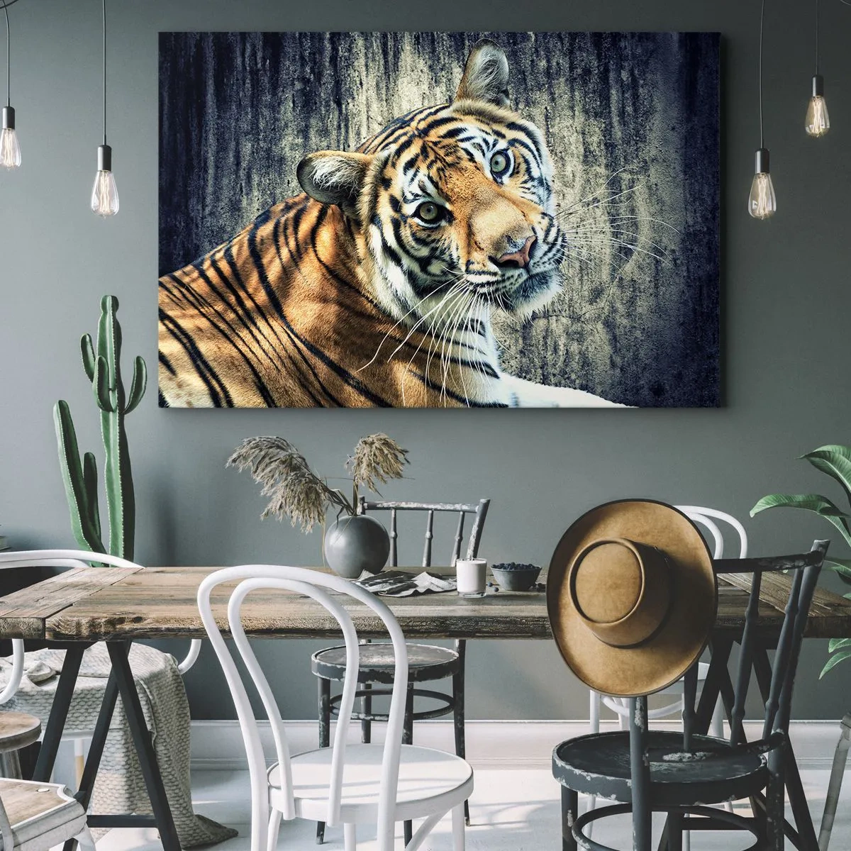 Obraz na plátne - Tiger ležiaci pri stene s drsnou textúrou - 70x50cm - Portrét v prameňoch svetla - Moderná nástenná dekorácia do obývacej izby a spálne ARTTOR