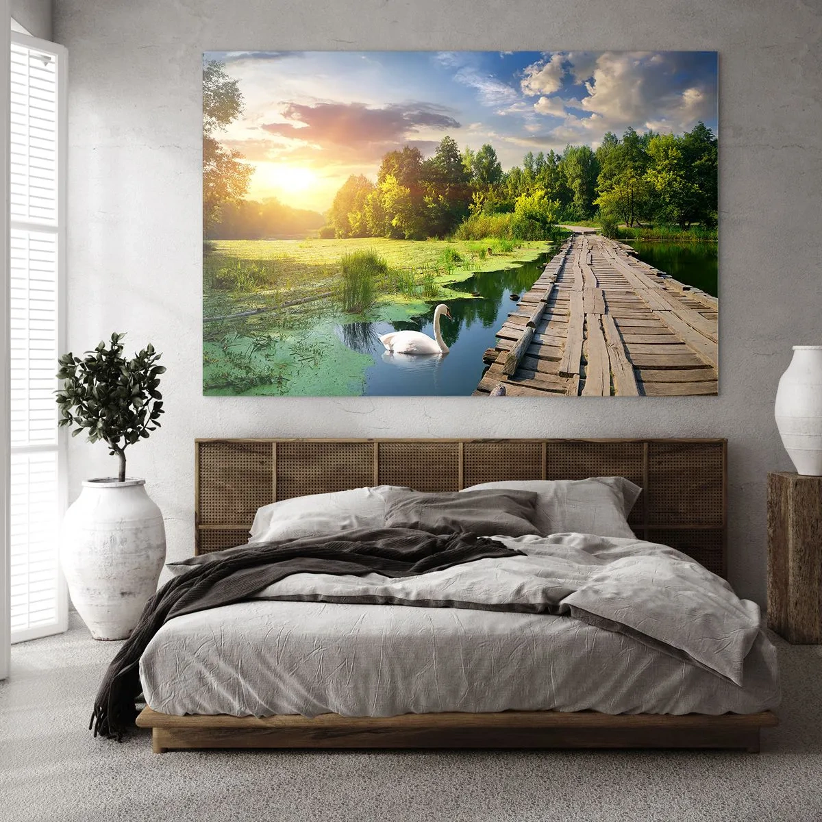 Obraz na skle - Drevené mólo nad jazerom s labuťou pri západe slnka - 70x50cm - Leto, leto všade - Moderná nástenná dekorácia do obývacej izby a spálne ARTTOR