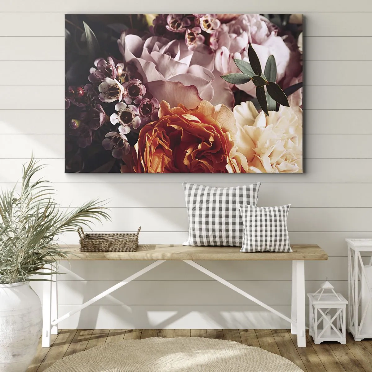 Obraz na plátne - Detailný záber na farebnú kvetinovú kompozíciu - 70x50cm - Zabalené do krásy - Moderná nástenná dekorácia do obývacej izby a spálne ARTTOR