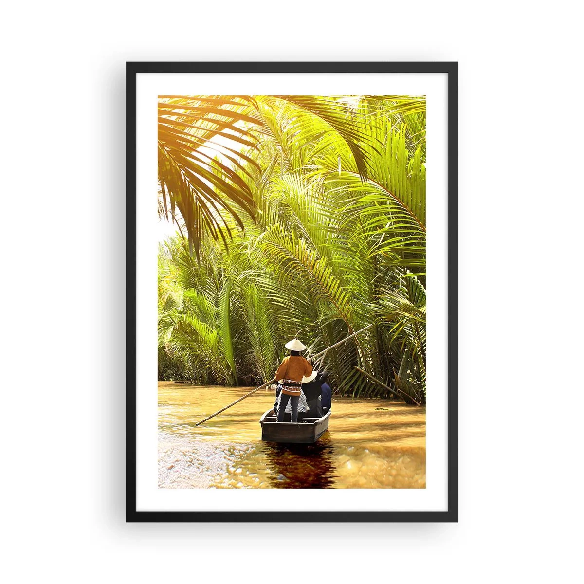 Plagát v čiernom ráme - Tradičná loď v tropickom palmovom lese osvetlenom slnkom - 50x70cm - Palmovou roklinou - Moderná nástenná dekorácia do obývacej izby a spálne ARTTOR