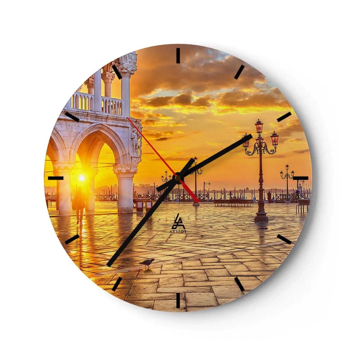Nástenné hodiny - Námestie pri východe slnka s lampášmi a architektonickými stĺpmi - 30x30cm - Kde sú všetci? - Moderná nástenná dekorácia do obývacej izby, kuchyne a spálne ARTTOR