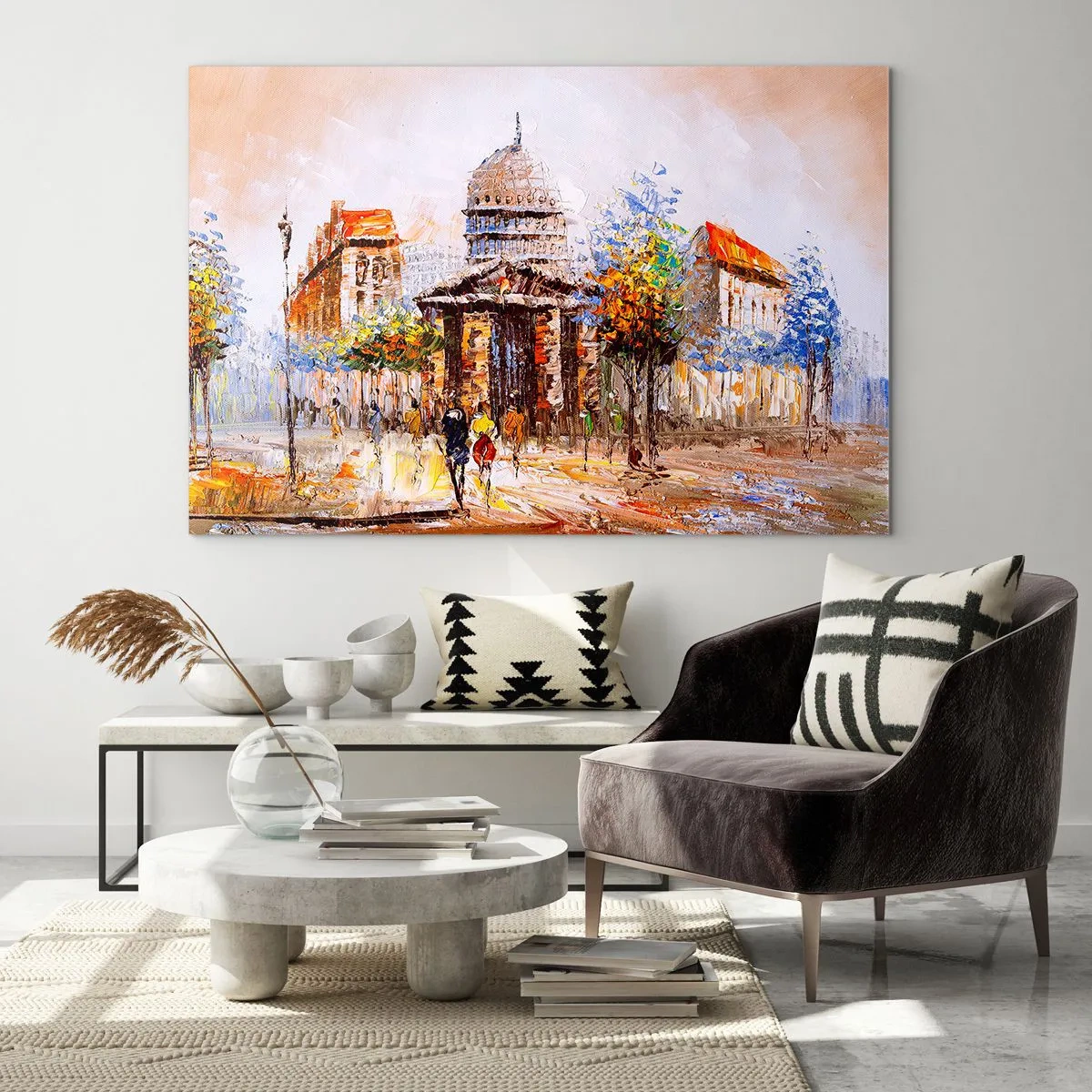 Obraz na skle - Malebná mestská ulica s historickou budovou v pozadí - 70x50cm - Parížska prechádzka - Moderná nástenná dekorácia do obývacej izby a spálne ARTTOR