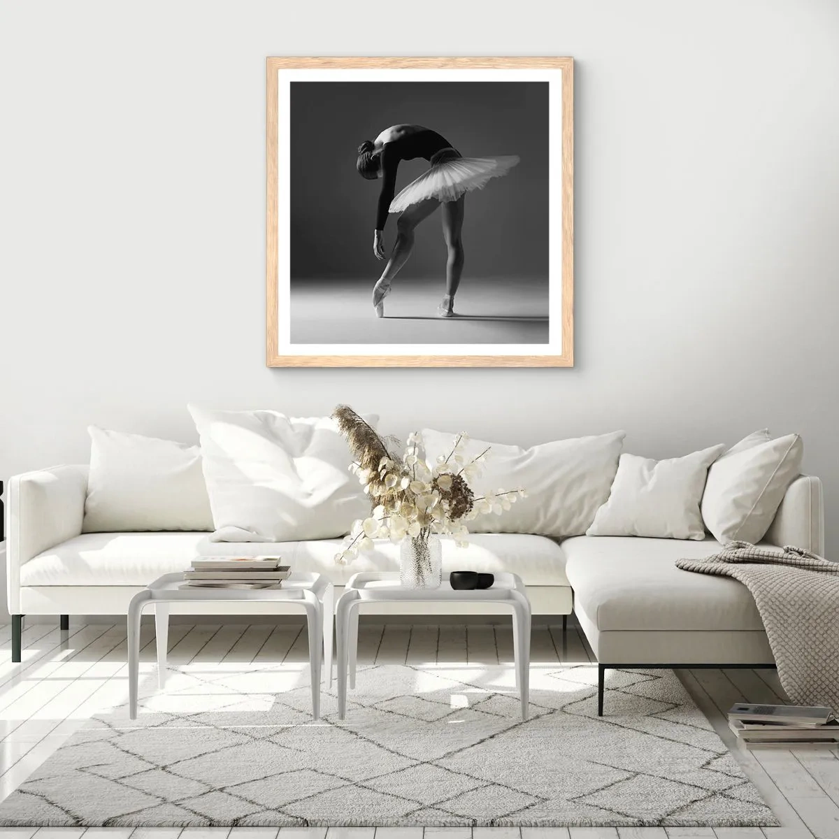 Plagát v ráme zo svetlého duba - Bella ballerina - 50x50 cm