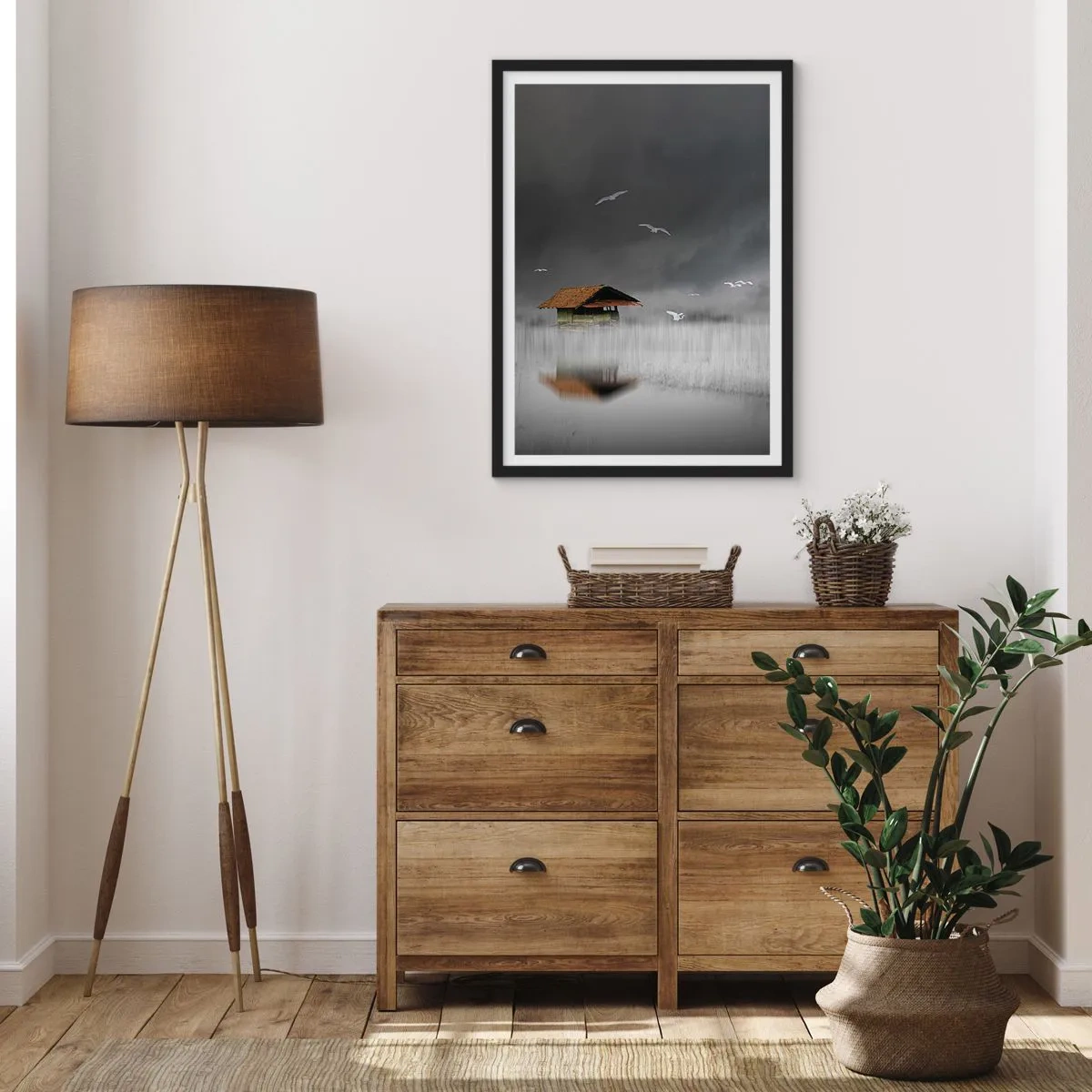 Plagát v čiernom ráme - Hausbót obklopený hmlou s vtákmi na tmavom pozadí - 50x70cm - Úkryt pred dažďom - Moderná nástenná dekorácia do obývacej izby a spálne ARTTOR