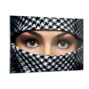 Obraz na skle - Portrét zahalenej zelenookej krásky - 120x80 cm