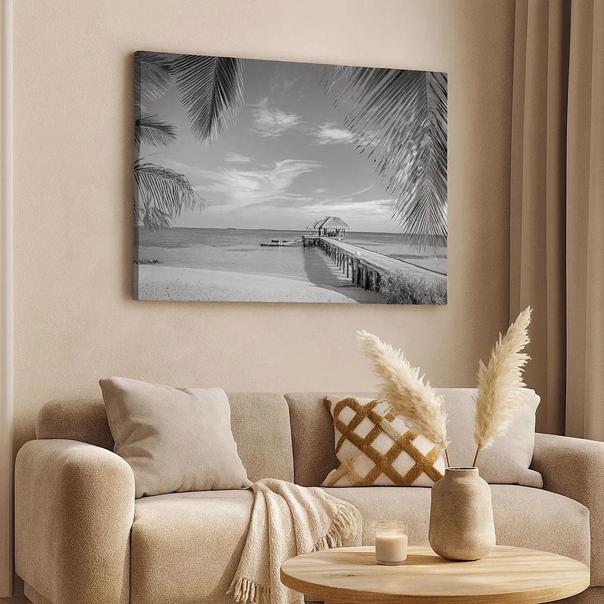 Obraz na plátne - Čiernobiela pláž s mólom a palmami na tropickom pobreží - 70x50cm - Spomienka alebo sen? - Moderná nástenná dekorácia do obývacej izby a spálne ARTTOR