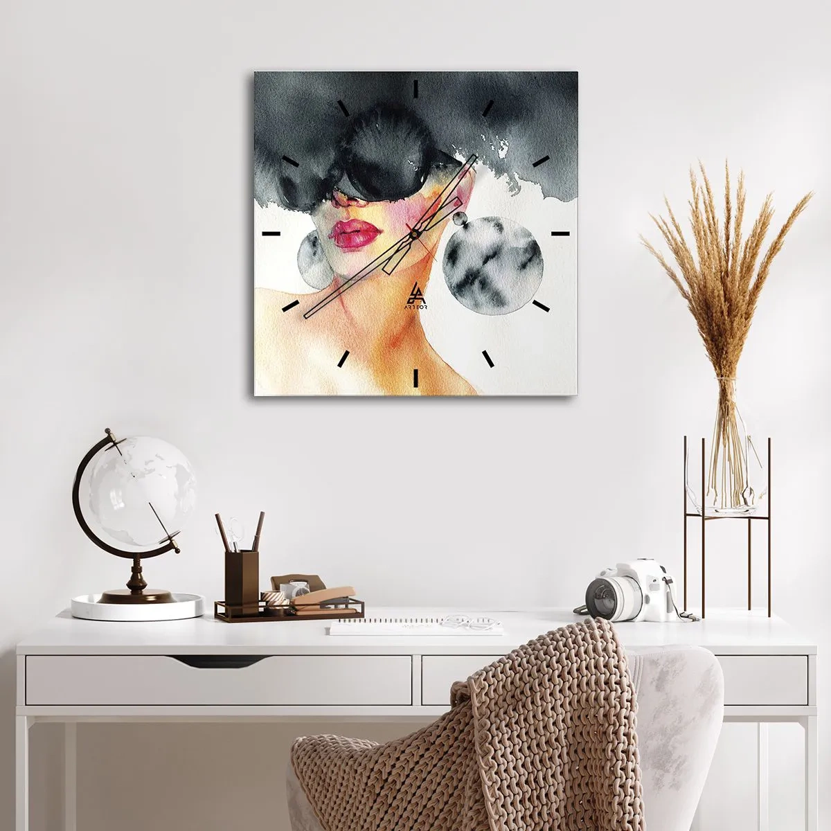 Nástenné hodiny - Tajomstvo elegancie - 30x30 cm