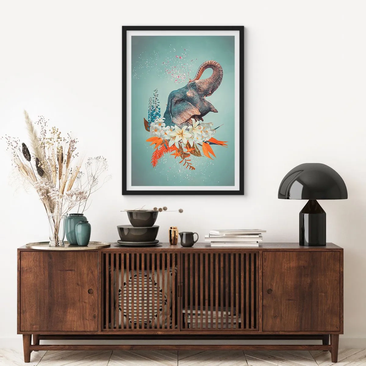Plagát v čiernom ráme - Slon medzi kvetmi v surrealistickej kompozícii - 50x70cm - Rev radosti - Moderná nástenná dekorácia do obývacej izby a spálne ARTTOR