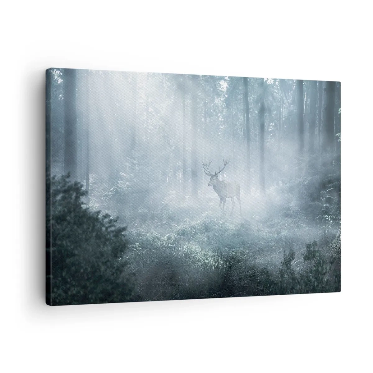 Obraz na plátne - Jeleň v hustom lese zahalenom v rannej hmle - 70x50cm - Ranná obchôdzka sídliska - Moderná nástenná dekorácia do obývacej izby a spálne ARTTOR