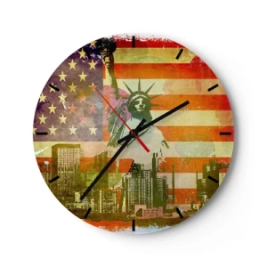 Nástenné hodiny - Socha slobody na pozadí americkej vlajky a panorámy mesta - 30x30cm - Viva America! - Moderná nástenná dekorácia do obývacej izby, kuchyne a spálne ARTTOR