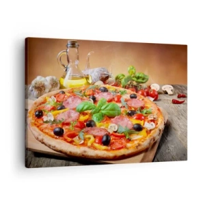 Obraz na plátne - Chutná pizza na drevenom stole s polevami - 70x50cm - So skutočne talianskou chuťou - Moderná nástenná dekorácia do obývacej izby a spálne ARTTOR