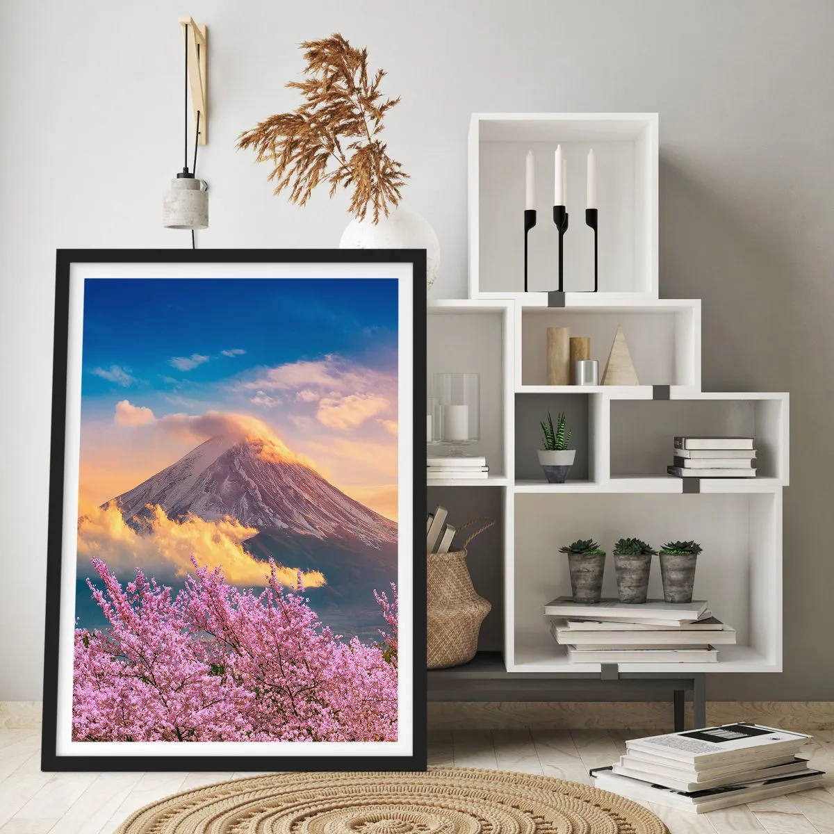 Plagát v čiernom ráme - Hora Fudži obklopená čerešňovými kvetmi pri západe slnka - 50x70cm - Japonská sviatosť - Moderná nástenná dekorácia do obývacej izby a spálne ARTTOR