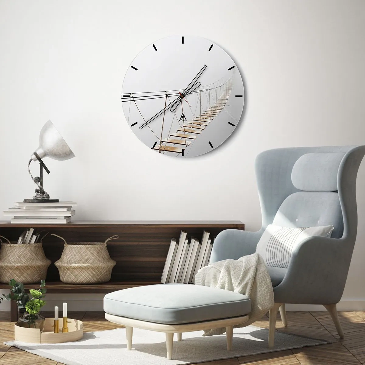Nástenné hodiny - Žena v čiernych šatách sedí na balkóne v čiernobielom prevedení - 30x30cm - Kam vás zavedie? - Moderná nástenná dekorácia do obývacej izby, kuchyne a spálne ARTTOR