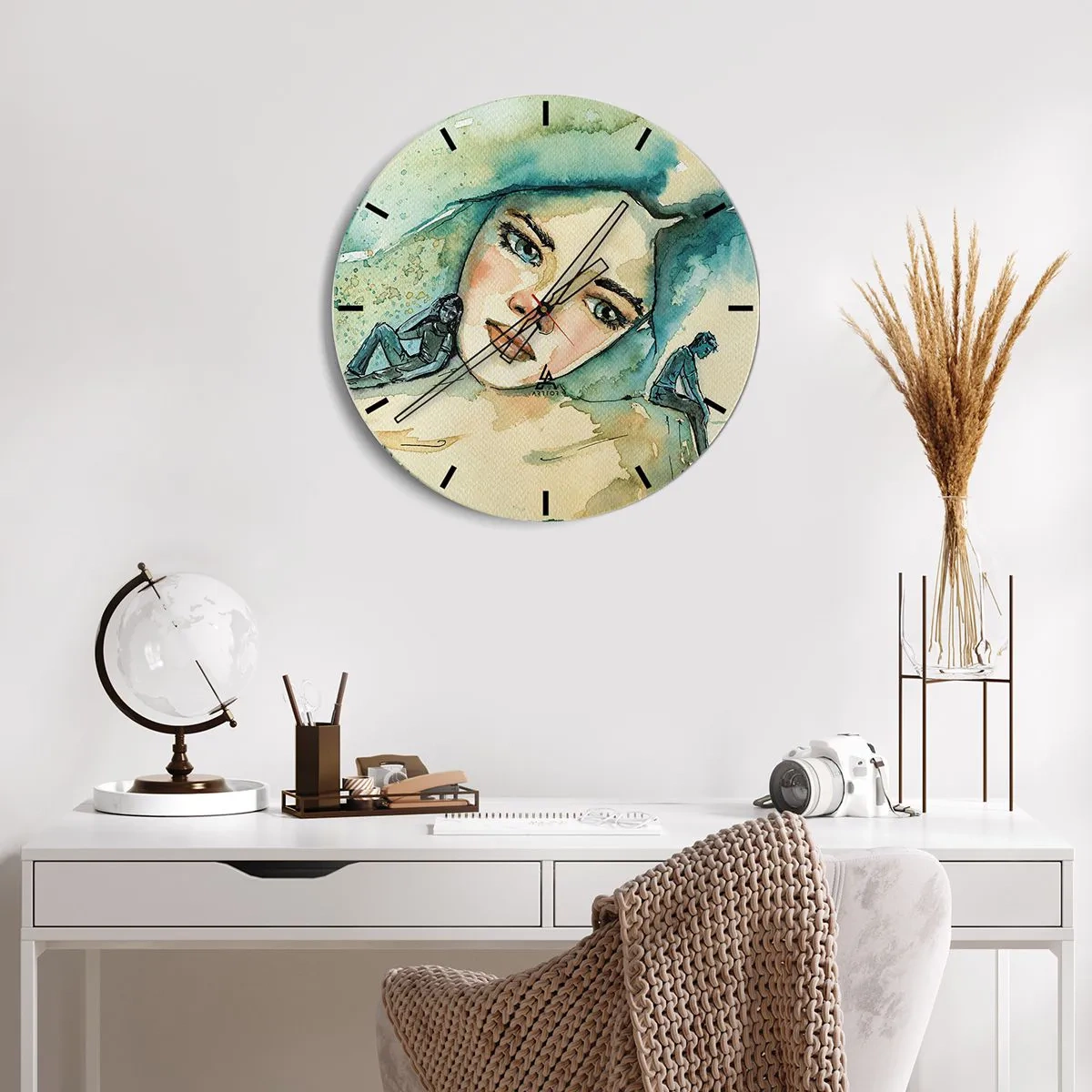 Nástenné hodiny - Umelecký portrét ženy a siluety v odtieňoch modrej - 30x30cm - Am I blue? - Moderná nástenná dekorácia do obývacej izby, kuchyne a spálne ARTTOR