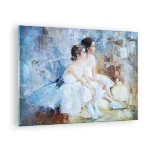 Obraz na skle - Dve baleríny v bielych šatách na impresionistickom pozadí - 70x50cm - Odpočinok mladých labutí - Moderná nástenná dekorácia do obývacej izby a spálne ARTTOR