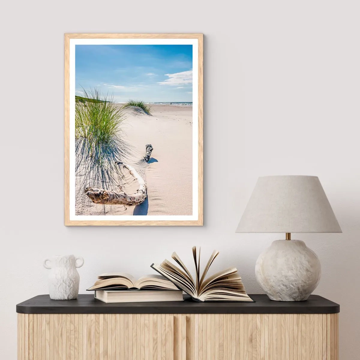 Plagát v ráme zo svetlého duba - Najkrajšia? Baltská - 61x91 cm
