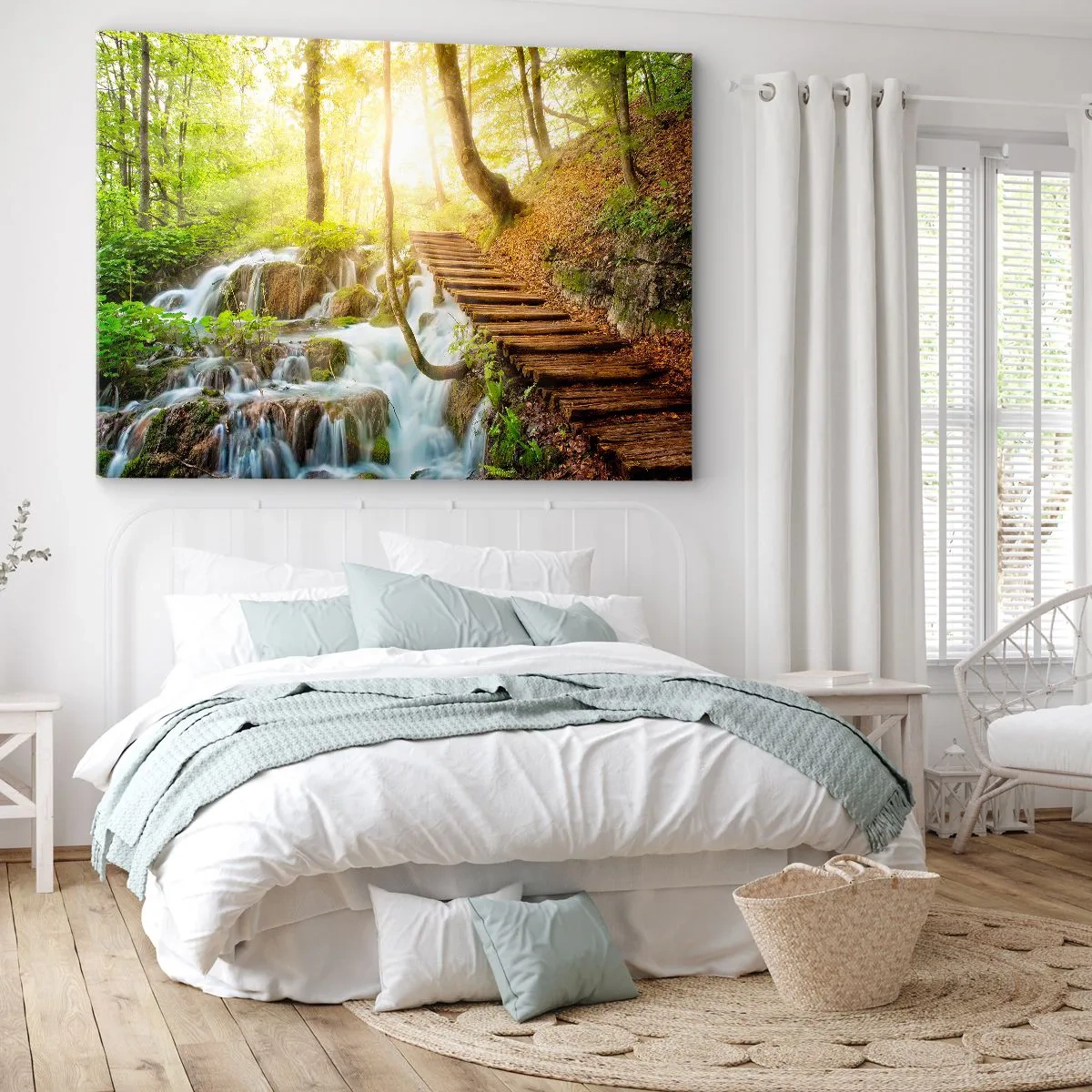 Obraz na plátne - Lesný chodník s drevenými schodmi pri vodopáde - 70x50cm - Vytúžený chlad - Moderná nástenná dekorácia do obývacej izby a spálne ARTTOR