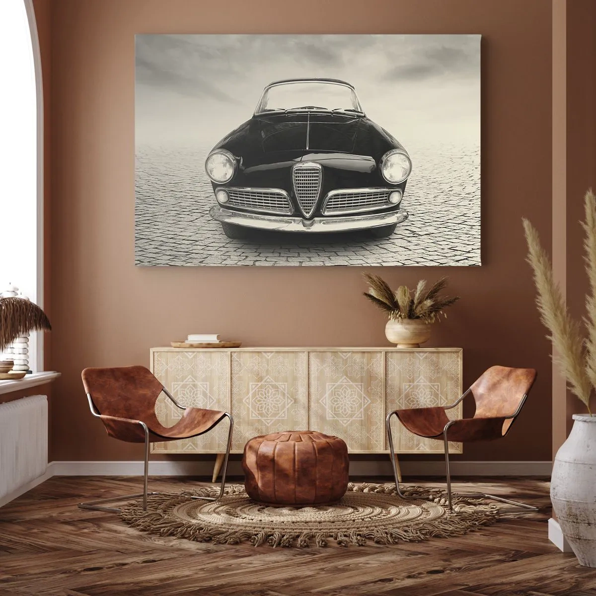 Obraz na plátne - Klasické auto na dláždenom námestí v monochromatickom štýle - 70x50cm - Ako ma nemilovať? - Moderná nástenná dekorácia do obývacej izby a spálne ARTTOR
