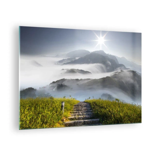 Obraz na skle - Horská krajina s hmlou a schodmi vedúcimi na vrchol - 70x50cm - Stále hore k oblakom - Moderná nástenná dekorácia do obývacej izby a spálne ARTTOR