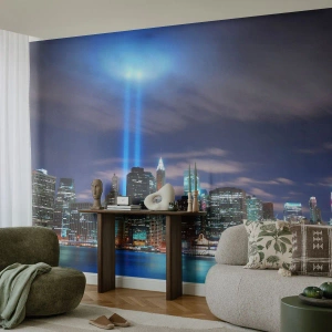 Fototapeta Standard Eco - Osvetlená panoráma mesta v noci s dvoma svetelnými lúčmi - 100x70cm - Svetlom dosiahnuť nebo - Moderná nástenná dekorácia do obývacej izby a spálne ARTTOR