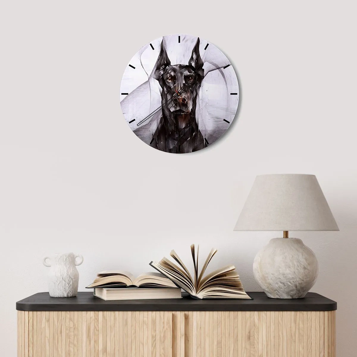 Nástenné hodiny - Portrét dobermana v modernom geometrickom štýle - 30x30cm - Z urodzeného rodu - Moderná nástenná dekorácia do obývacej izby, kuchyne a spálne ARTTOR