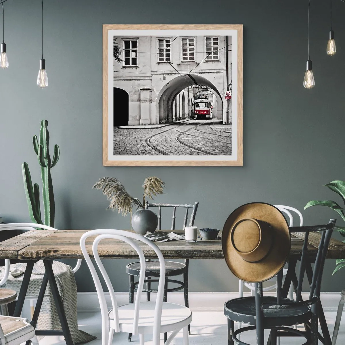 Plagát v ráme zo svetlého duba - Mestským labyrintom - 50x50 cm