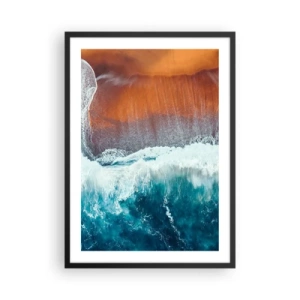 Plagát v čiernom ráme - Oceánske vlny narážajúce na pobrežie s teplým pieskom - 50x70cm - Dotyk oceánu - Moderná nástenná dekorácia do obývacej izby a spálne ARTTOR