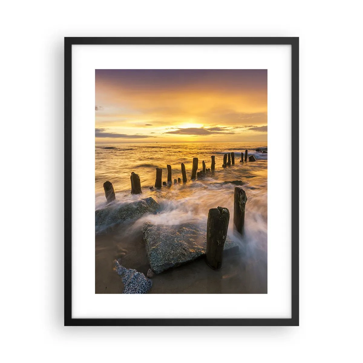 Plagát v čiernom ráme - Drsná krása Baltského mora  - 40x50 cm