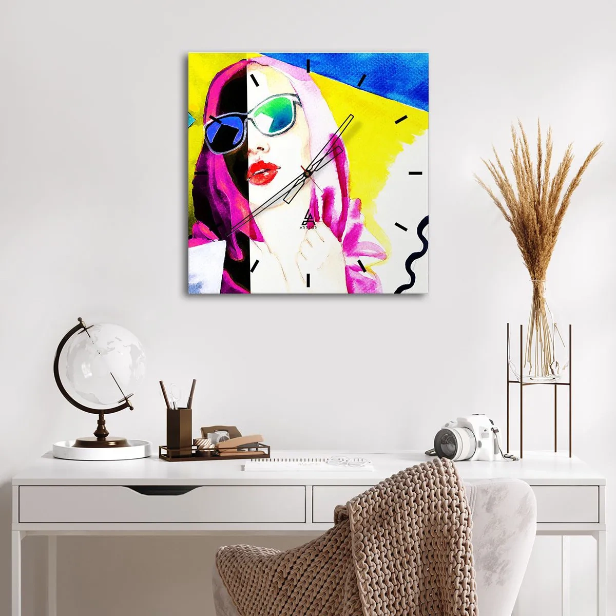 Nástenné hodiny - Nie som biela a nie som čierna - 30x30 cm