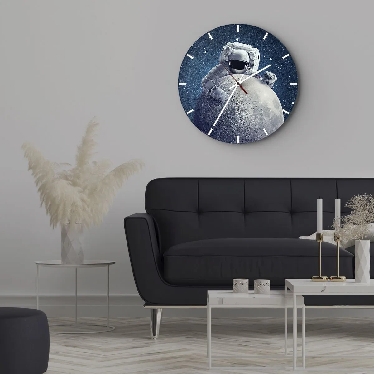 Nástenné hodiny - Astronaut drží mesiac na pozadí vesmíru - 30x30cm - Vesmírny vtipkár - Moderná nástenná dekorácia do obývacej izby, kuchyne a spálne ARTTOR