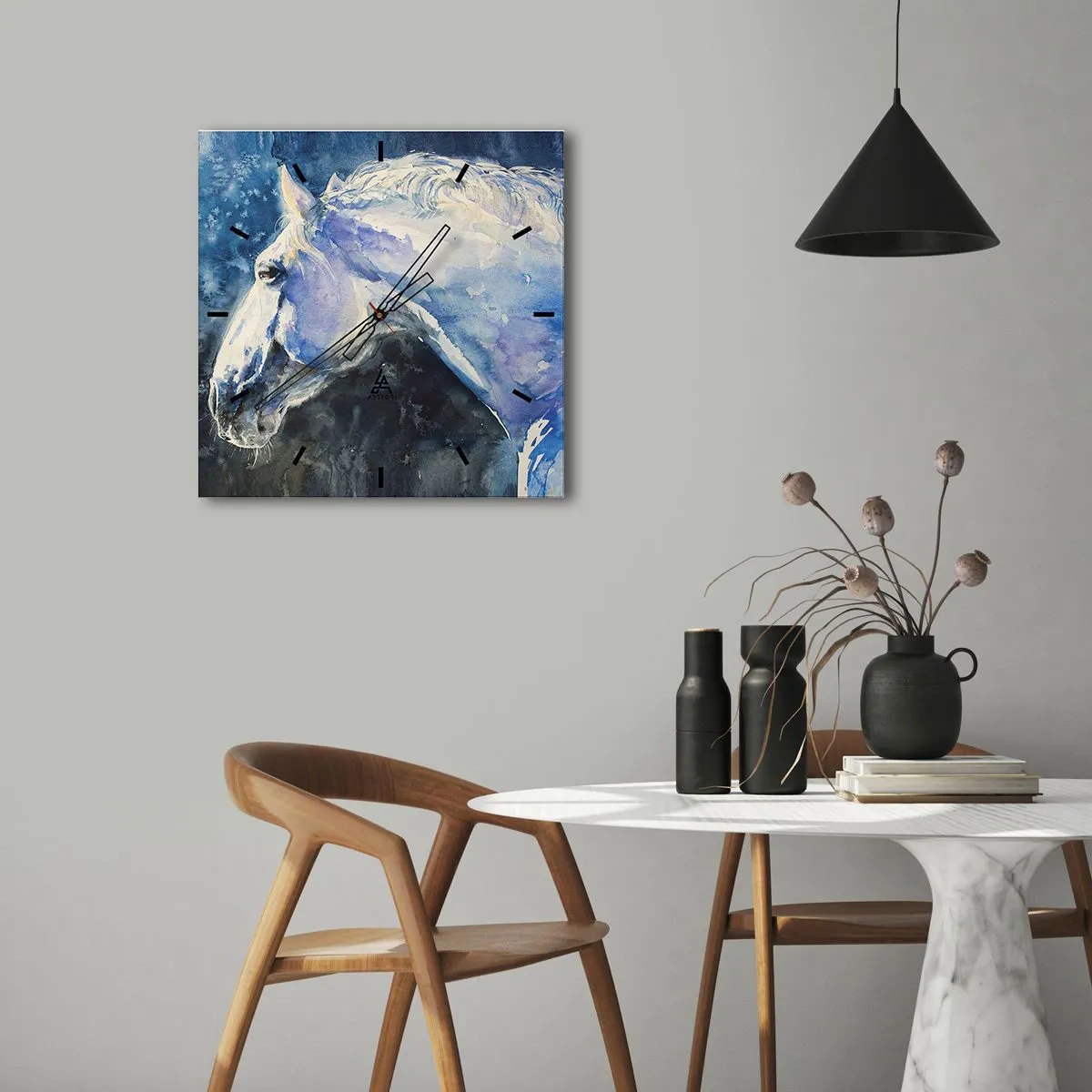 Nástenné hodiny - Portrét v modrej žiare - 30x30 cm