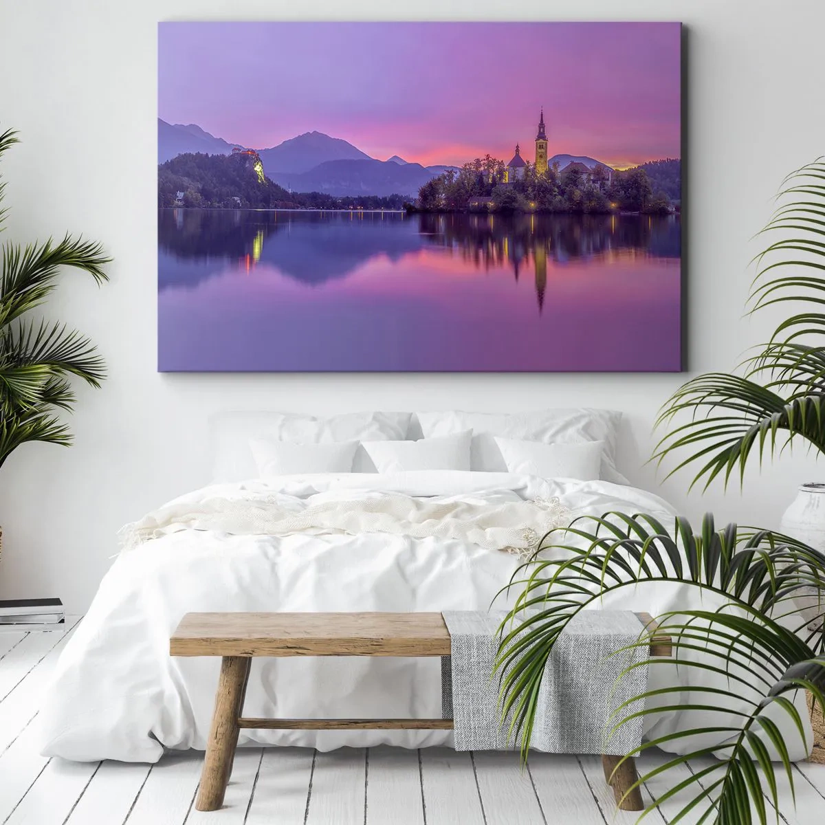 Obraz na plátne - Jazero s ostrovom a kostolom pri západe slnka - 70x50cm - Rozprávkový ostrov za súmraku - Moderná nástenná dekorácia do obývacej izby a spálne ARTTOR