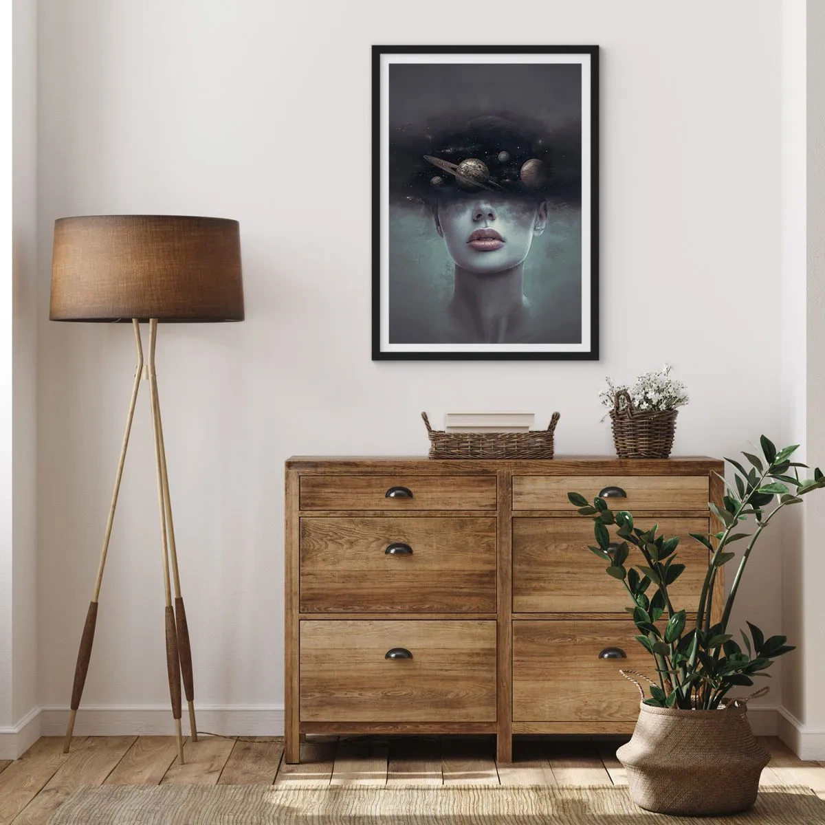 Plagát v čiernom ráme - Tajomný portrét ženy s planétami vo vesmíre - 50x70cm - A planéty… - Moderná nástenná dekorácia do obývacej izby a spálne ARTTOR