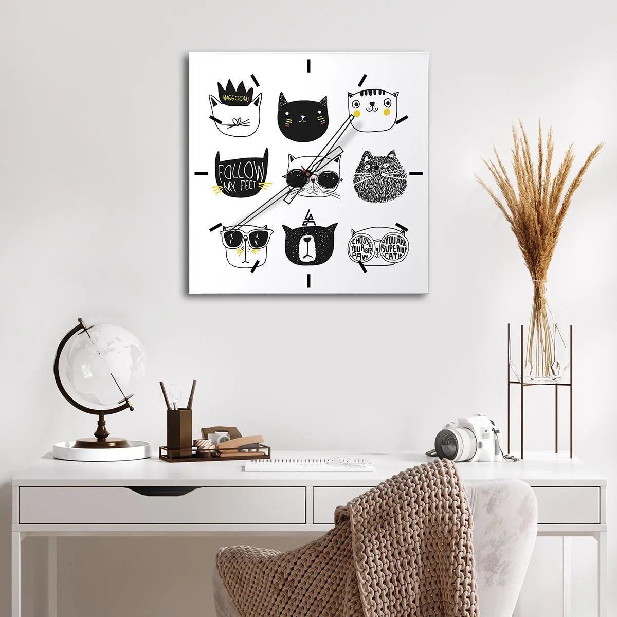 Nástenné hodiny - Každý iný - 40x40 cm