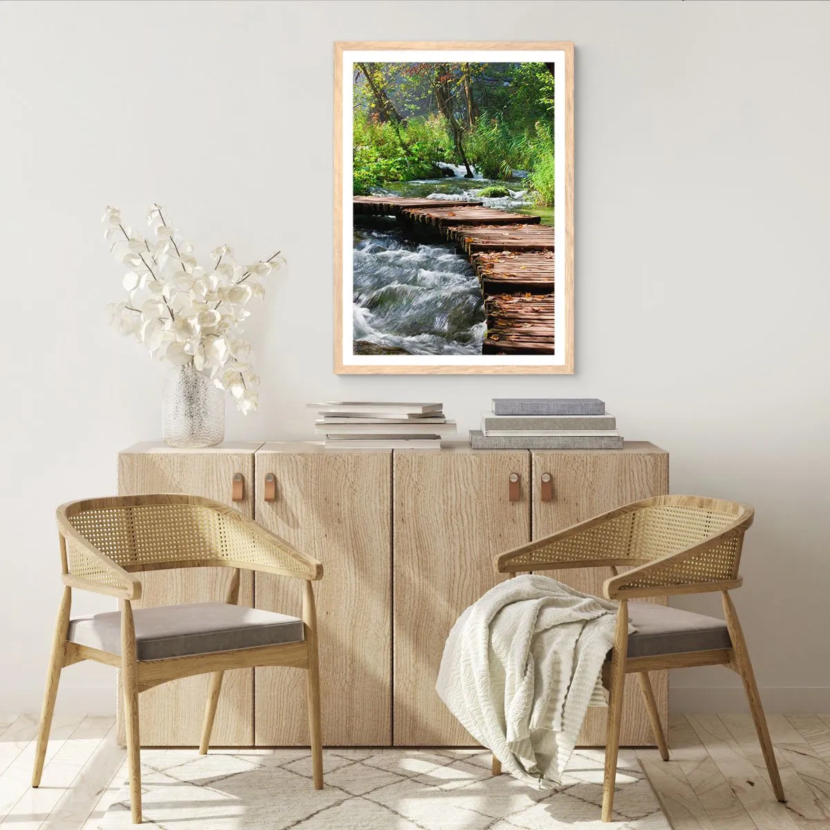 Plagát v ráme zo svetlého duba - Pri spenenom vodopáde - 50x70 cm