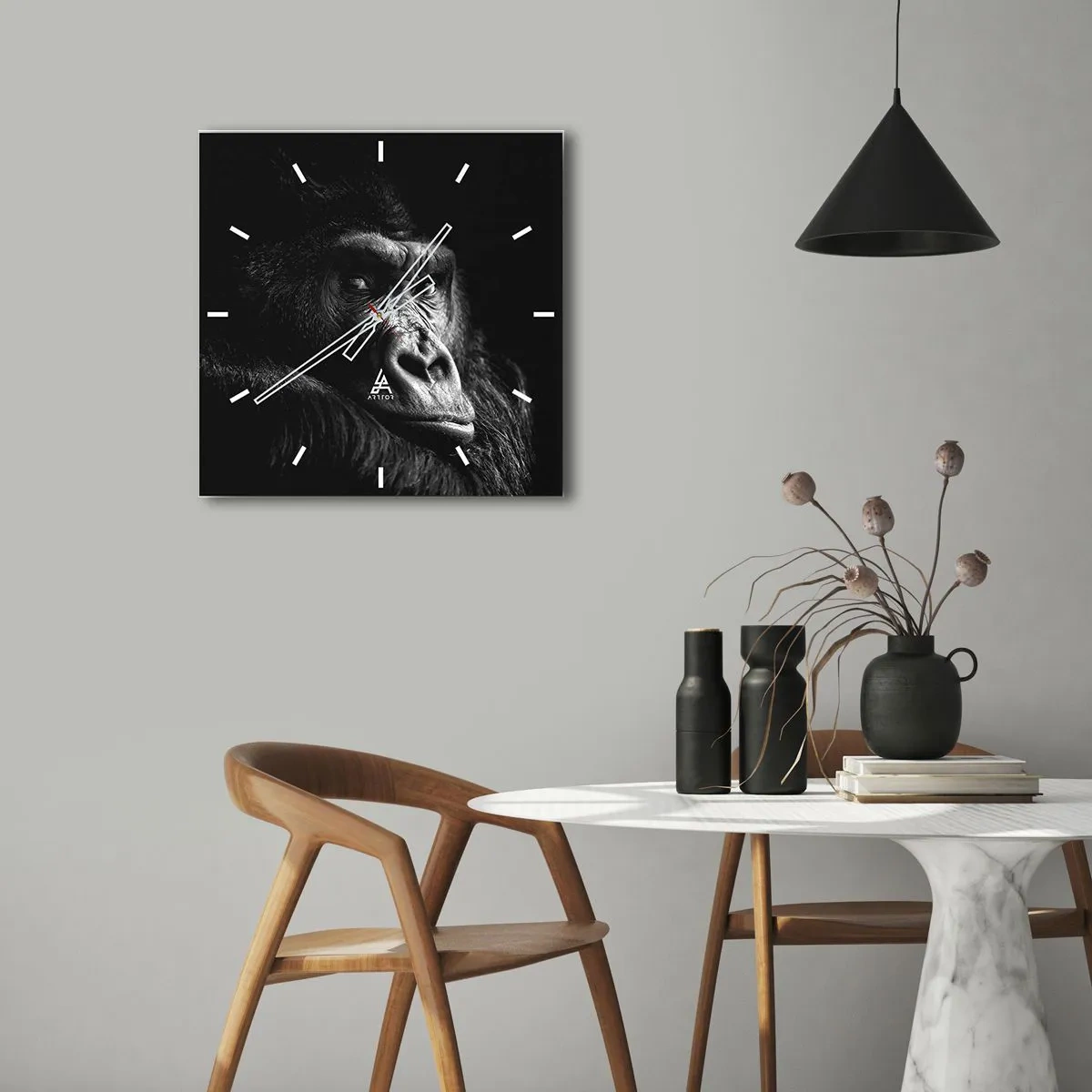 Nástenné hodiny - Na čo sa tak pozeráš? - 40x40 cm