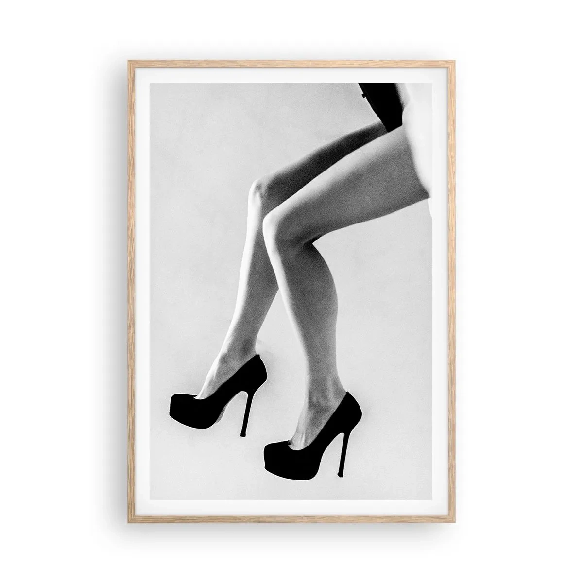 Plagát v ráme zo svetlého duba - Večná ženskosť - 70x100 cm