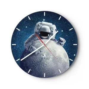 Nástenné hodiny - Astronaut drží mesiac na pozadí vesmíru - 30x30cm - Vesmírny vtipkár - Moderná nástenná dekorácia do obývacej izby, kuchyne a spálne ARTTOR